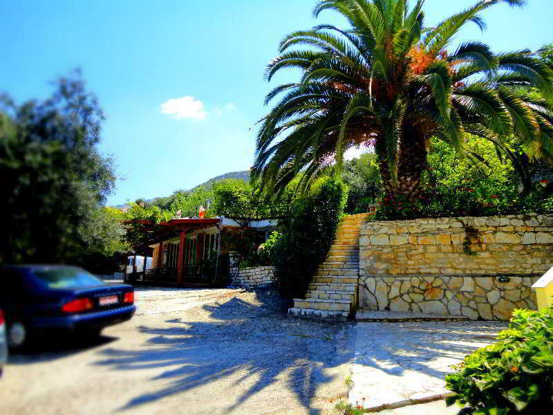 Dionysos Apartments Apraos Dış mekan fotoğraf