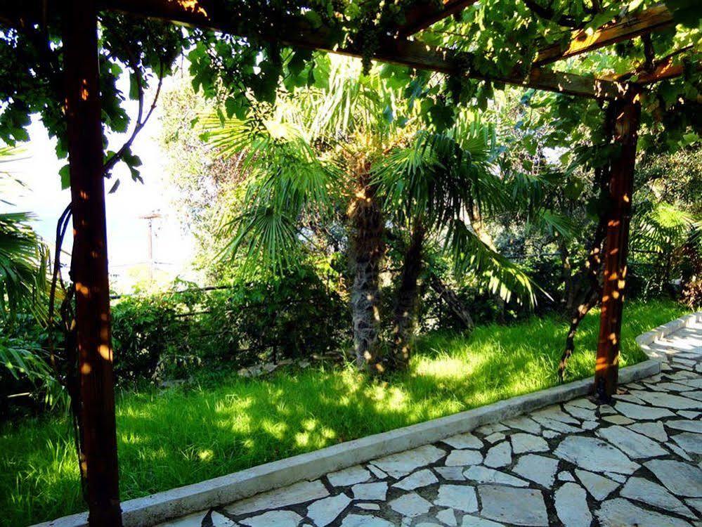 Dionysos Apartments Apraos Dış mekan fotoğraf